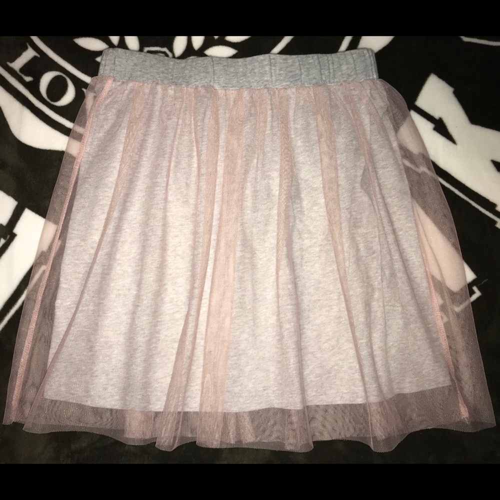 💗Hollister + Lucy Hale skirt💗